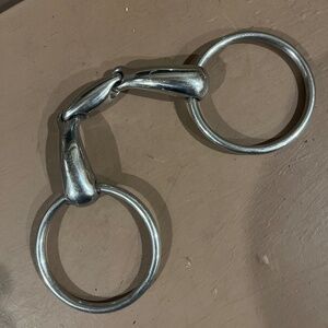 Snaffle bit